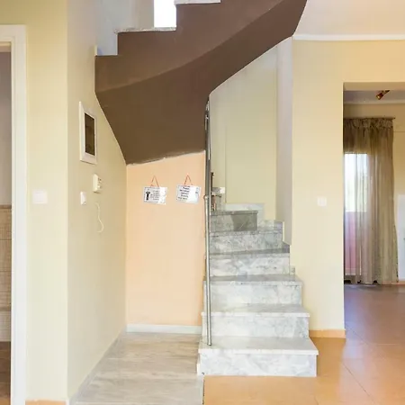 Antico Villas 1 - 10min Walk To The Beach And Ormos Centre, Garden, Bbq *